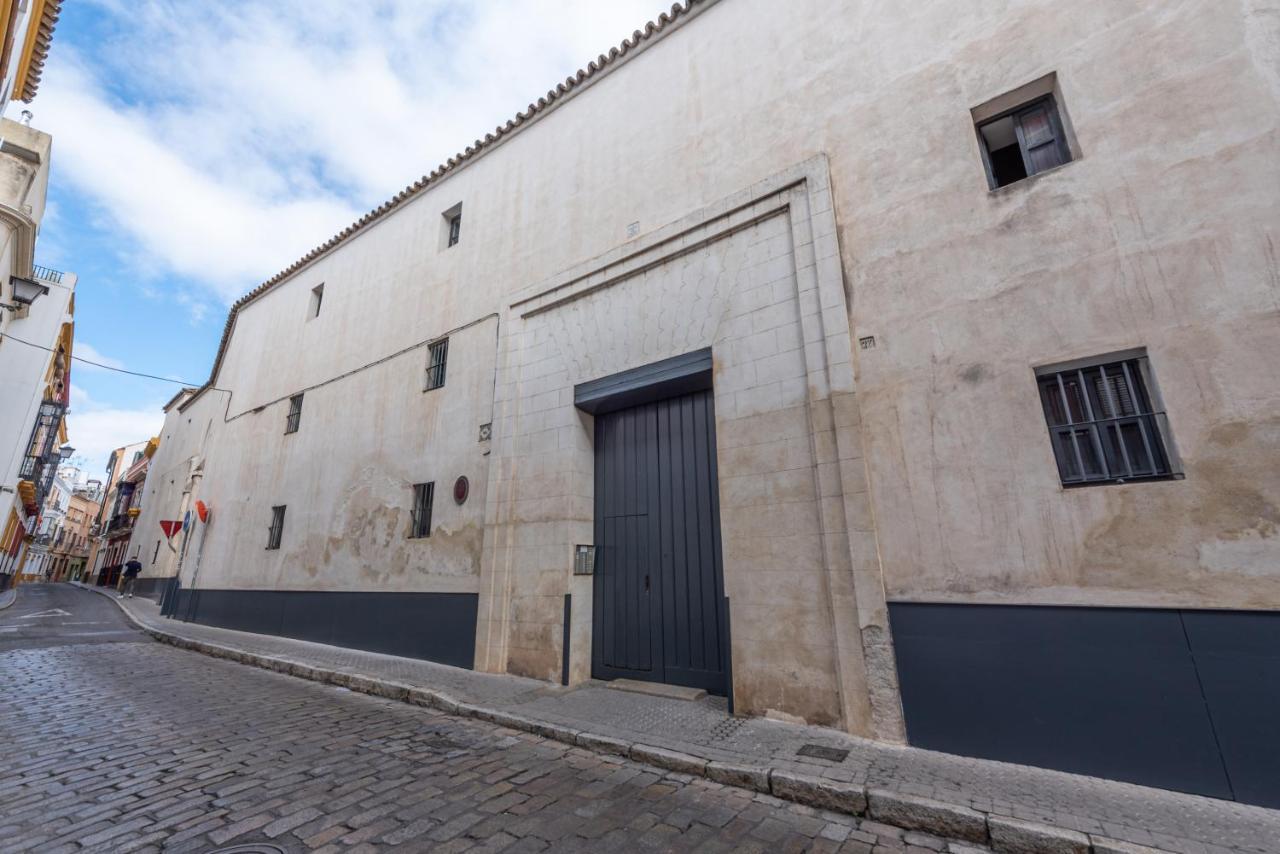 Apartamento En Monumento Historico Nacional Corral Del Conde-Duque De Olivares เซบีญา ภายนอก รูปภาพ