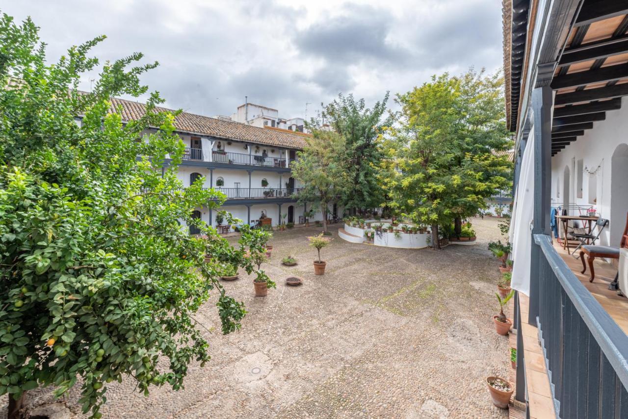 Apartamento En Monumento Historico Nacional Corral Del Conde-Duque De Olivares เซบีญา ภายนอก รูปภาพ