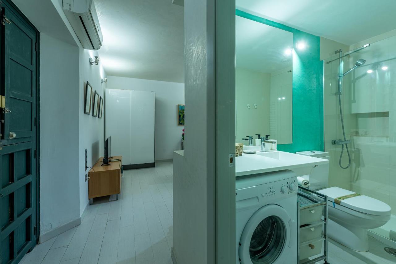 Apartamento En Monumento Historico Nacional Corral Del Conde-Duque De Olivares เซบีญา ภายนอก รูปภาพ