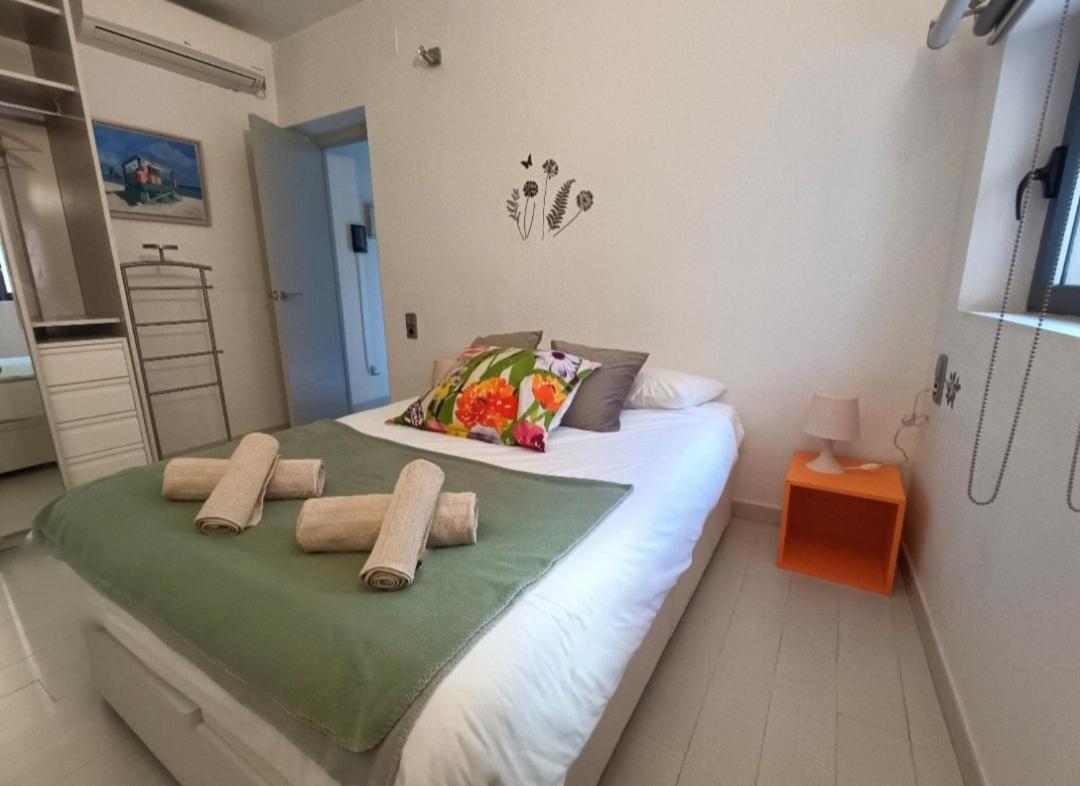 Apartamento En Monumento Historico Nacional Corral Del Conde-Duque De Olivares เซบีญา ภายนอก รูปภาพ